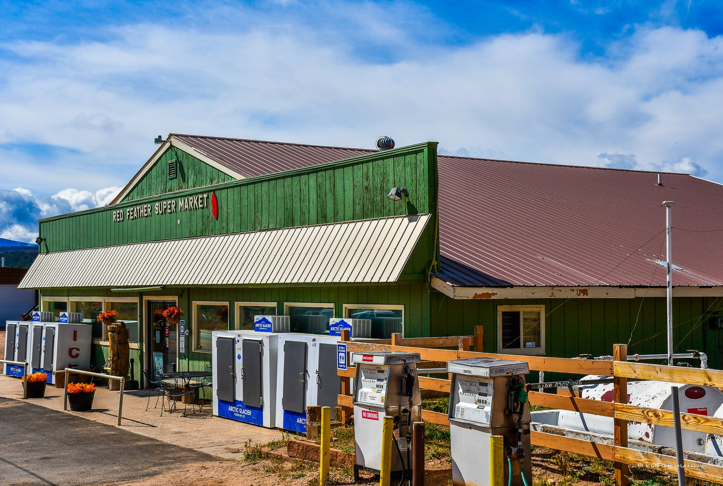 Photo of Red Feather Supermarket in Red Feather Lakes, Colorado