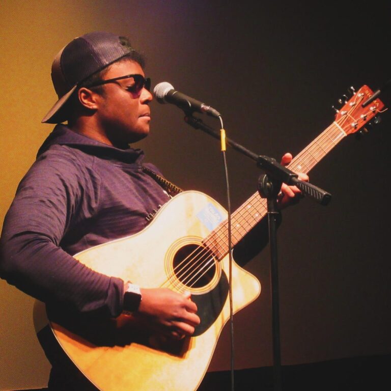 Live Music - Deejay Brown